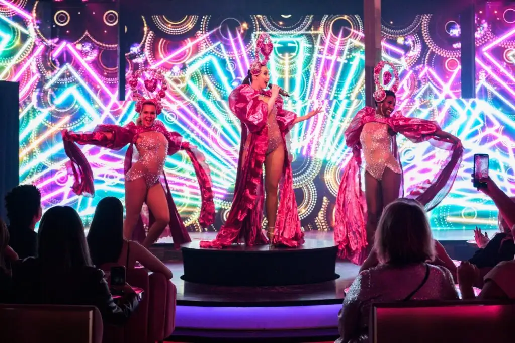 disco-disco-stage disco-disco-stage